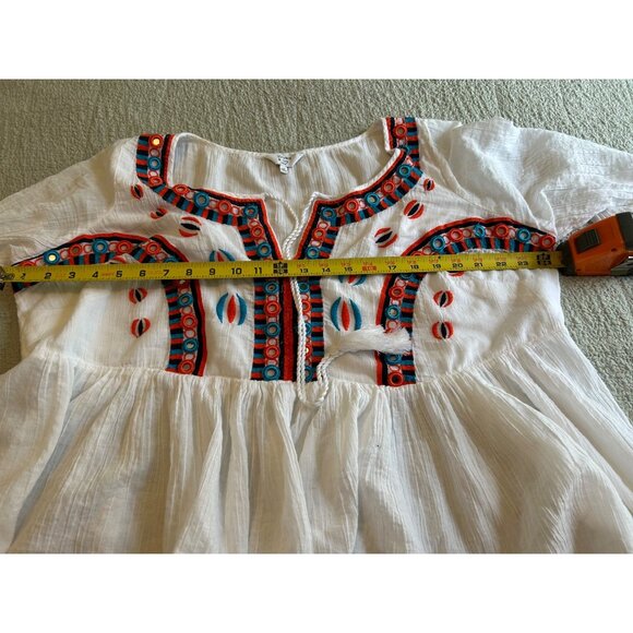 Crown & Ivy Curvy 1X Boho Peasant Top White Gauze Tunic Blouse Embroidered Tasse - Picture 3 of 11